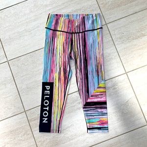 Peloton WITH size small crops